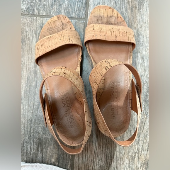 Kenneth Cole Gentle Souls Cork Sandals - Picture 4 of 8
